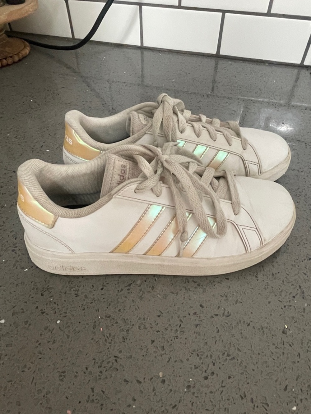 Big Kids Adidas size 4.5
